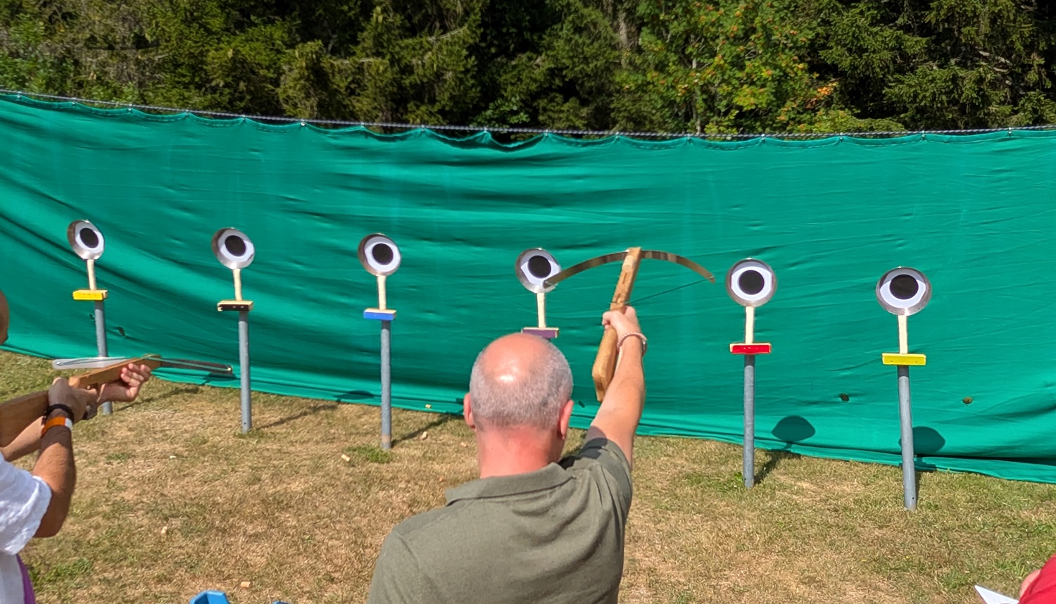 Korkenarmbrust beim Teamevent im Schwarzwald Korkenarmbrust beim Teamevent im Schwarzwald
