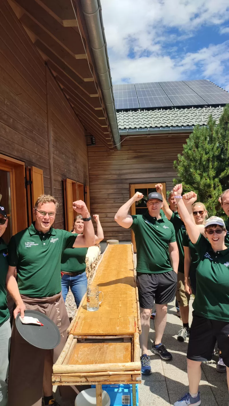 Bierkrugschieben bei Teamevents